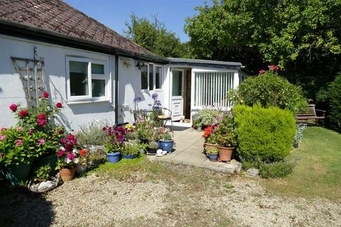 2 bedroom detached bungalow for sale, Oxford Road, Calne