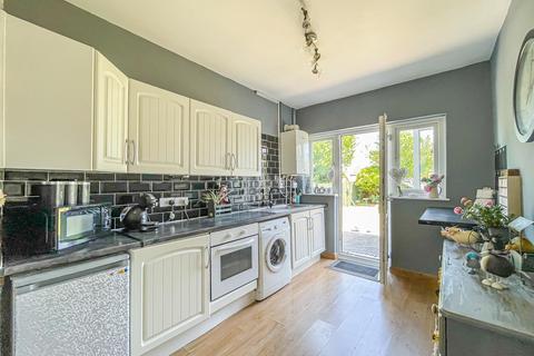 9 Clayspring Close, Hockley, SS5 5AW