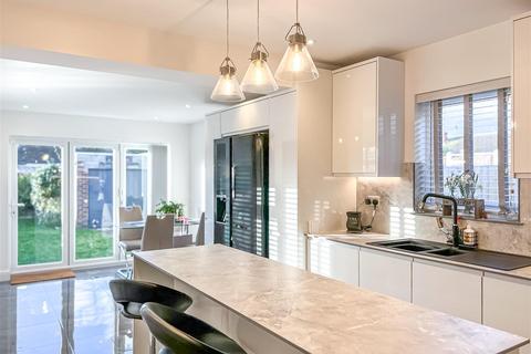 23 Abbey Road, Hullbridge, Hockley, SS5 6DG