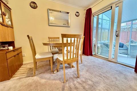 26 Buddle Close, Plymouth, PL9 9UX