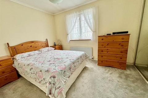 26 Buddle Close, Plymouth, PL9 9UX