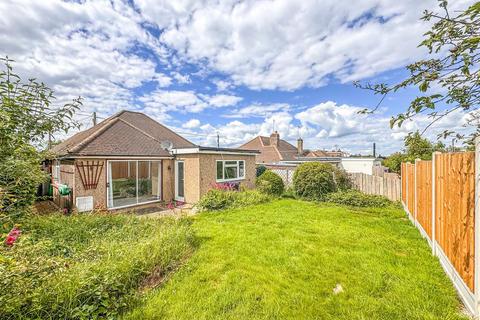 2 bedroom detached bungalow for sale, Great Eastern Road, Hockley SS5