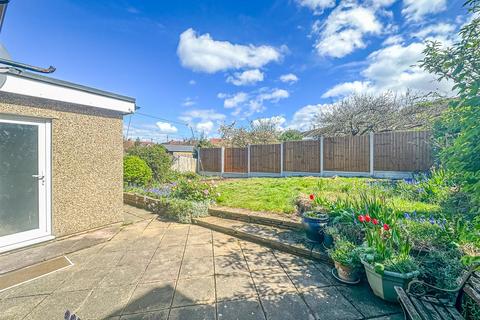 2 bedroom detached bungalow for sale, Great Eastern Road, Hockley SS5