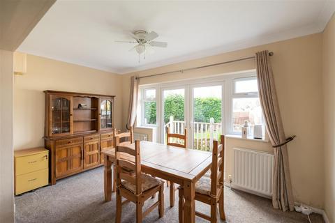 3 bedroom semi-detached bungalow for sale, Blundell Avenue, Horley