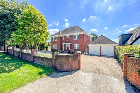 5 bedroom detached house for sale, Hockley Road, Rayleigh SS6