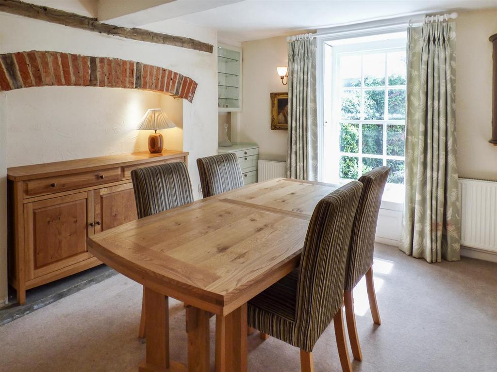 57 Westgate, Southwell NG25 5 bed detached house for sale £565,000