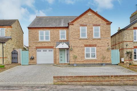 6 bedroom detached house for sale, High Street, St Neots PE19