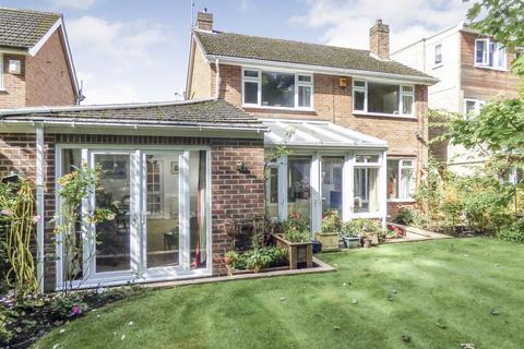 9 Farthingate Close, Southwell, NG25 0HU