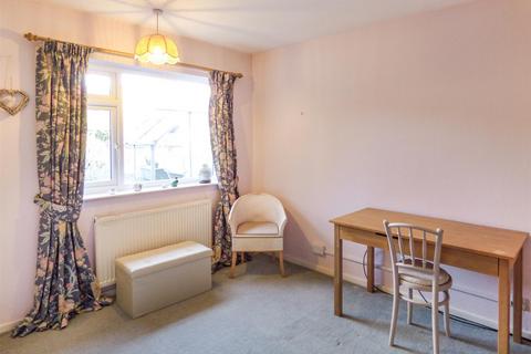 6 Farthingate, Southwell, NG25 0HT