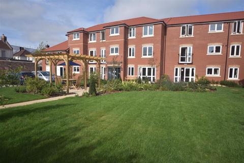 1 bedroom ground floor flat for sale, New Pooles Lodge, Bristol BS16