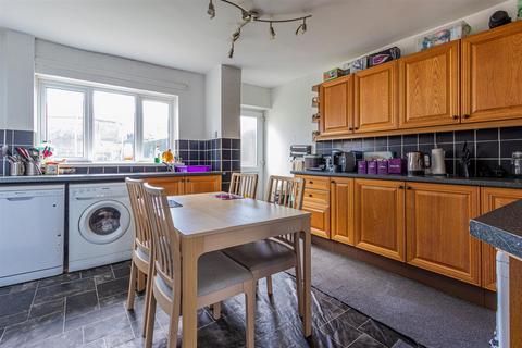 25 Bala Road, Cardiff, CF14 2QJ