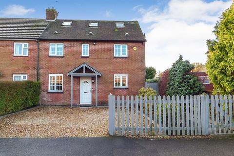 11 Alexander Road, Farnsfield, Newark, NG22 8LH