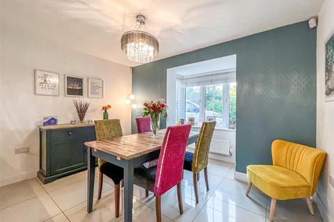 6 Clements Hall Way, Hawkwell, Hockley, SS5 4FP
