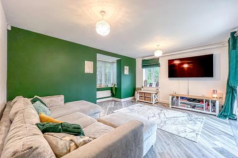 6 Clements Hall Way, Hawkwell, Hockley, SS5 4FP