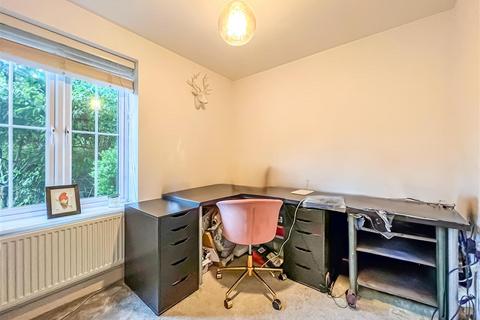 6 Clements Hall Way, Hawkwell, Hockley, SS5 4FP
