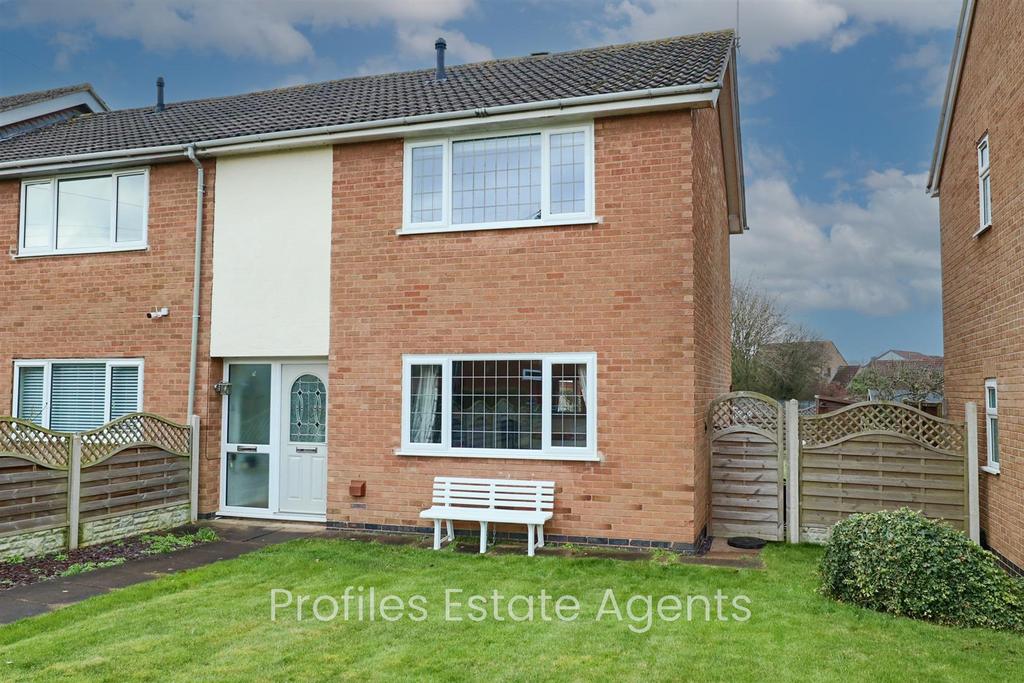 Woodland Avenue, Burbage 2 bed semidetached house for sale £210,000