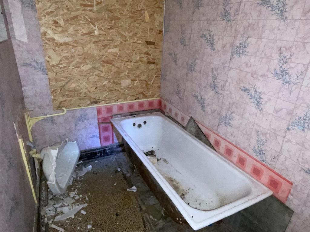 Bath.jpg