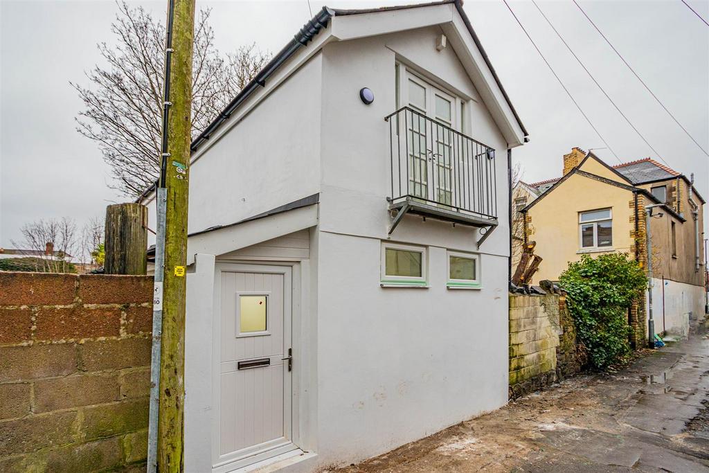 Cottrell Road Mews House 132-13.jpg