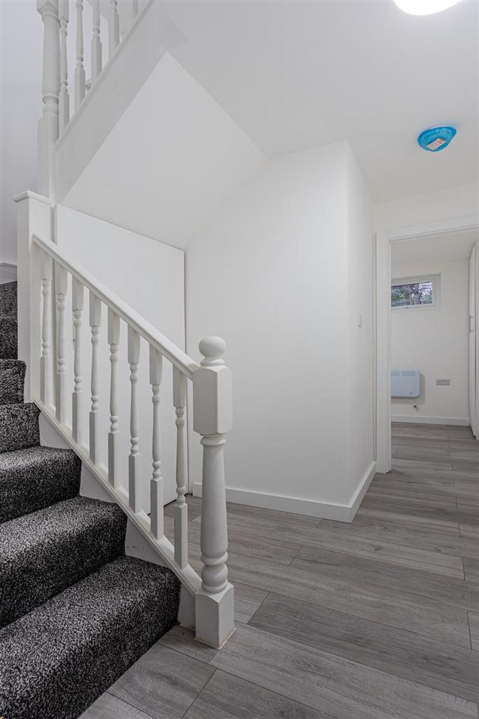 Cottrell Road Mews House 132-7.jpg