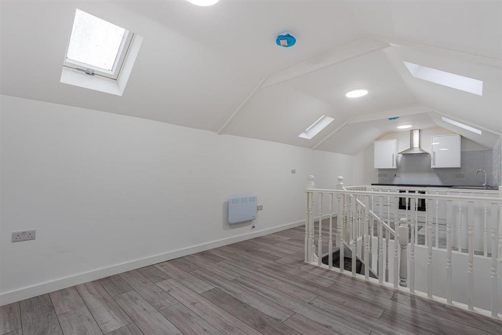 Cottrell Road Mews House 132-12.jpg