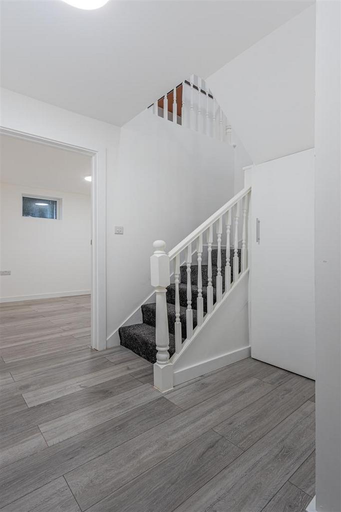 Cottrell Road Mews House 132-1.jpg