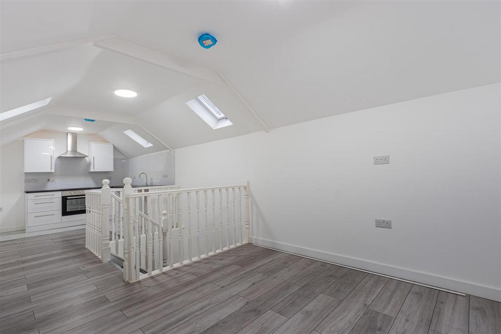 Cottrell Road Mews House 132-11.jpg