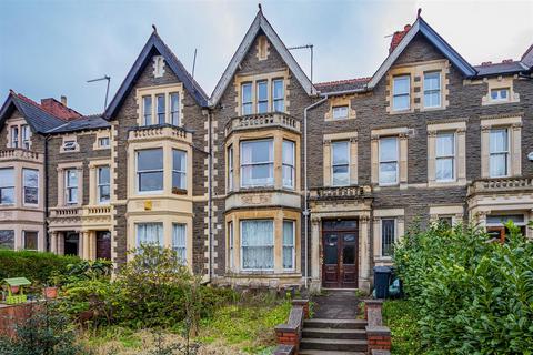 66b Ninian Road, Cardiff, CF23 5EL
