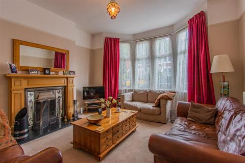 65 Waterloo Gardens, Cardiff, CF23 5AB