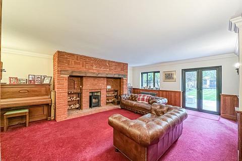5 Highams Road, Hockley, SS5 4DG