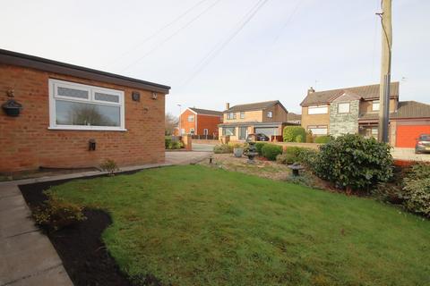 3 bedroom detached bungalow to rent, Farndale, Widnes, WA8