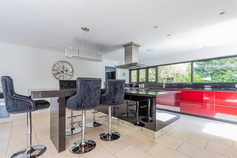 6 bedroom detached house for sale, Nant Fawr Court, Cardiff CF23