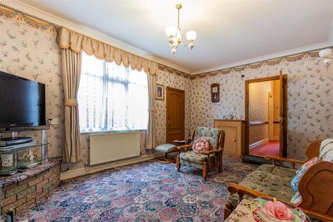 7 Kelvin Road, Cardiff, CF23 5ET