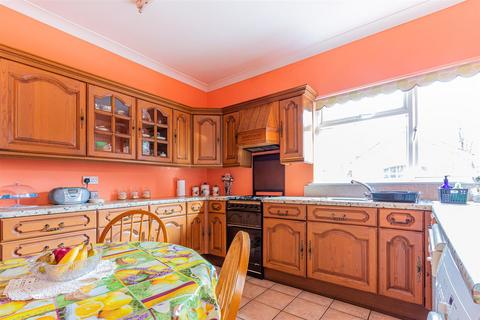 7 Kelvin Road, Cardiff, CF23 5ET