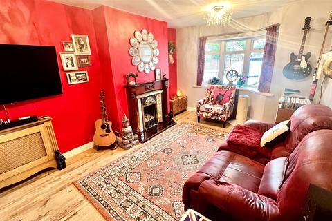 3 bedroom semi-detached house for sale, Barns Lane, Rushall