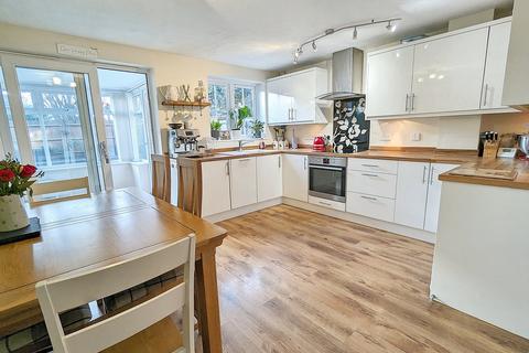 30 Bugsby Way, Kesgrave, Ipswich, IP5 2WX