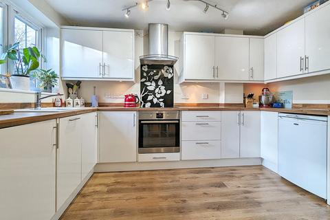 30 Bugsby Way, Kesgrave, Ipswich, IP5 2WX