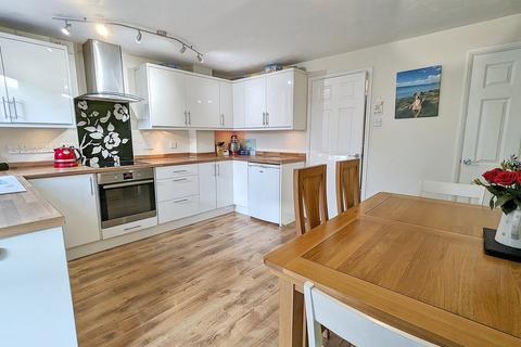 30 Bugsby Way, Kesgrave, Ipswich, IP5 2WX