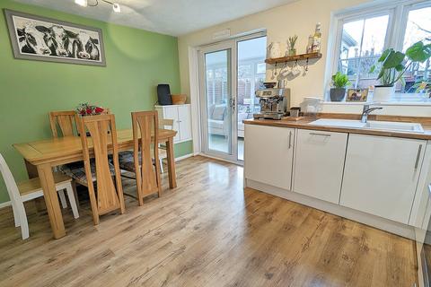 30 Bugsby Way, Kesgrave, Ipswich, IP5 2WX