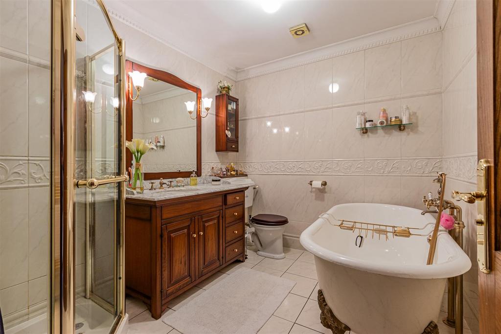 Ty Gwyn Road 11 (6 of 42).jpg