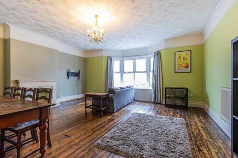 3 bedroom duplex for sale, Whitchurch Road, Cardiff CF14