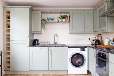 18 Barter Close, Kingswood, Bristol, BS15 8JN