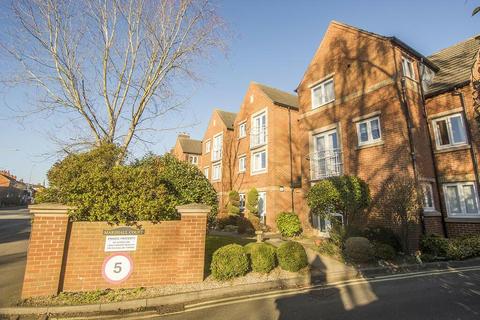 1 bedroom flat for sale, NO CHAIN - Marshall court, Northampton Road, Market Harborough