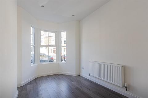 144 Arran Street, Roath, Cardiff, CF24 3HU
