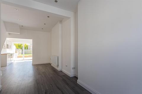 144 Arran Street, Roath, Cardiff, CF24 3HU