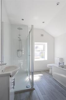 144 Arran Street, Roath, Cardiff, CF24 3HU