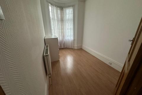 2 bedroom flat to rent, 2 BEDROOM FLAT FOR RENT IN PALMERS GREEN