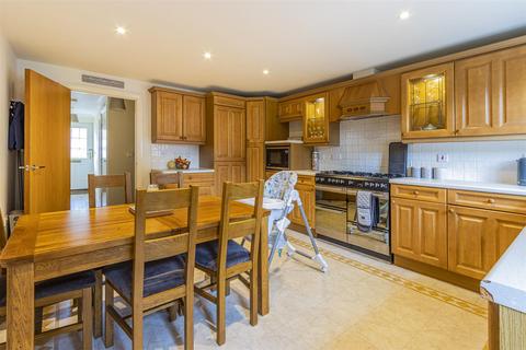 43 Doe Close, Penylan, Cardiff, CF23 9HJ