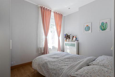 Flat 2, 115 Claude Road, Cardiff, CF24 3QE