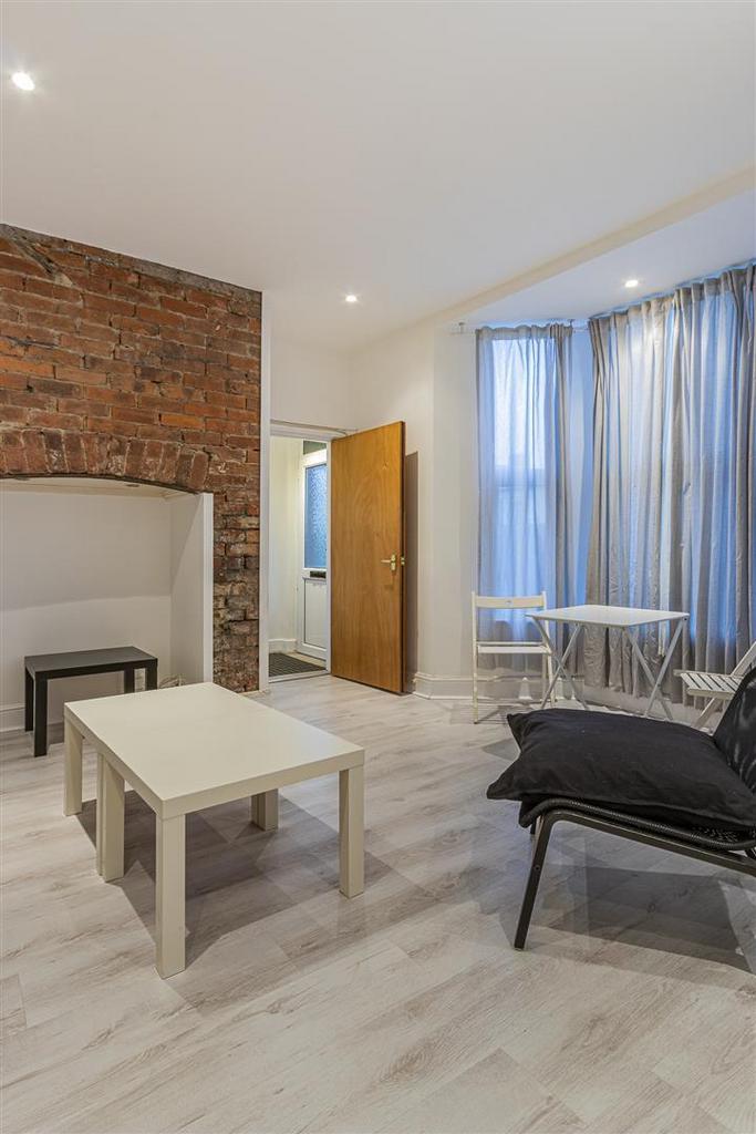 37 Connaught rd 2.jpg