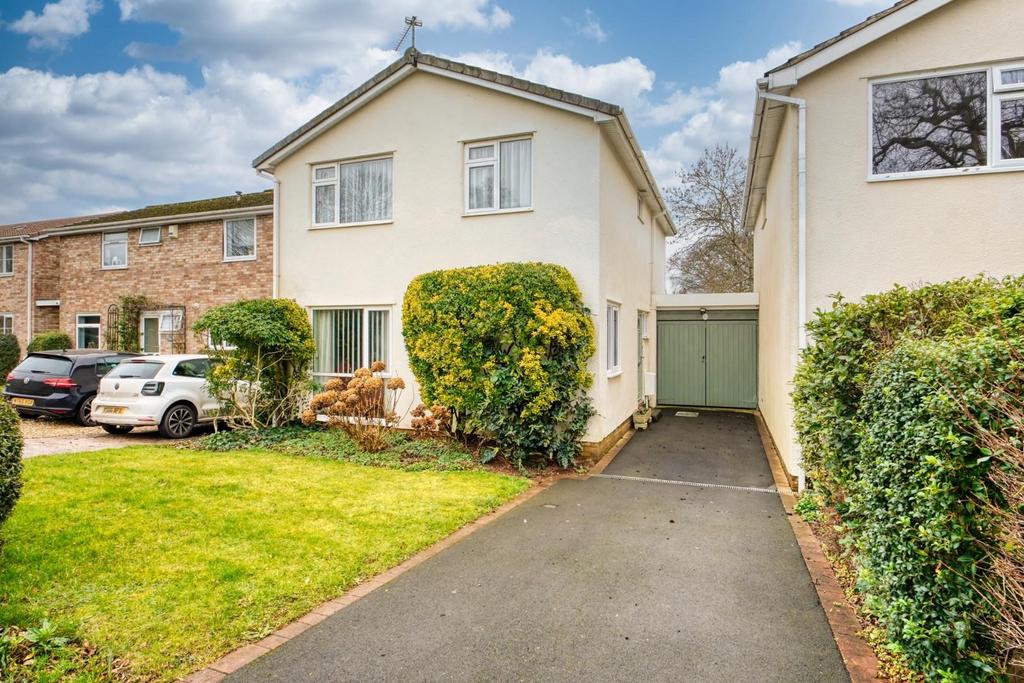 Exquisite four bedroom detached home, backing onto open countryside 4